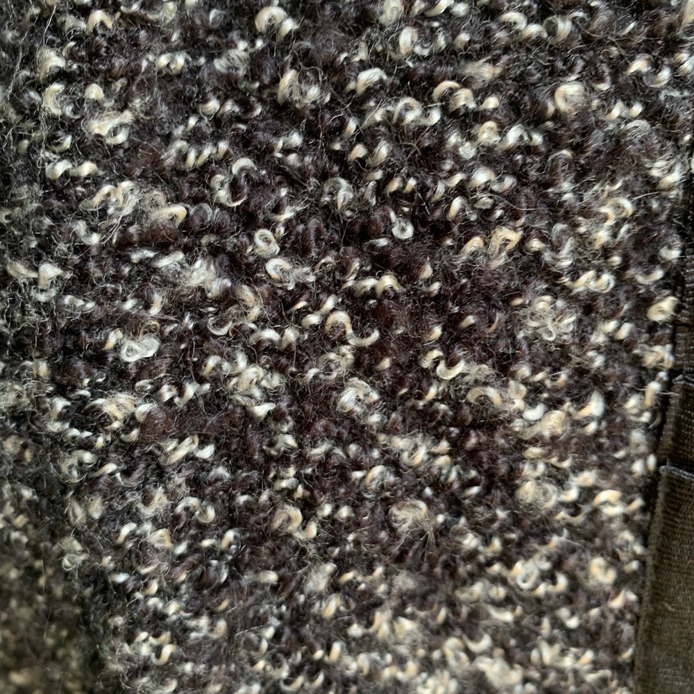 Blazer - Picture 6 of 6